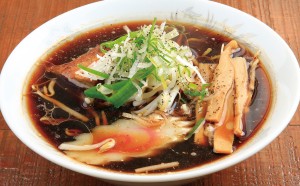 櫓醤油ラーメン(ハーフ)